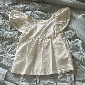 Old Navy Girl’s Summer Blouse. Size small. Worn once. Off-white color.